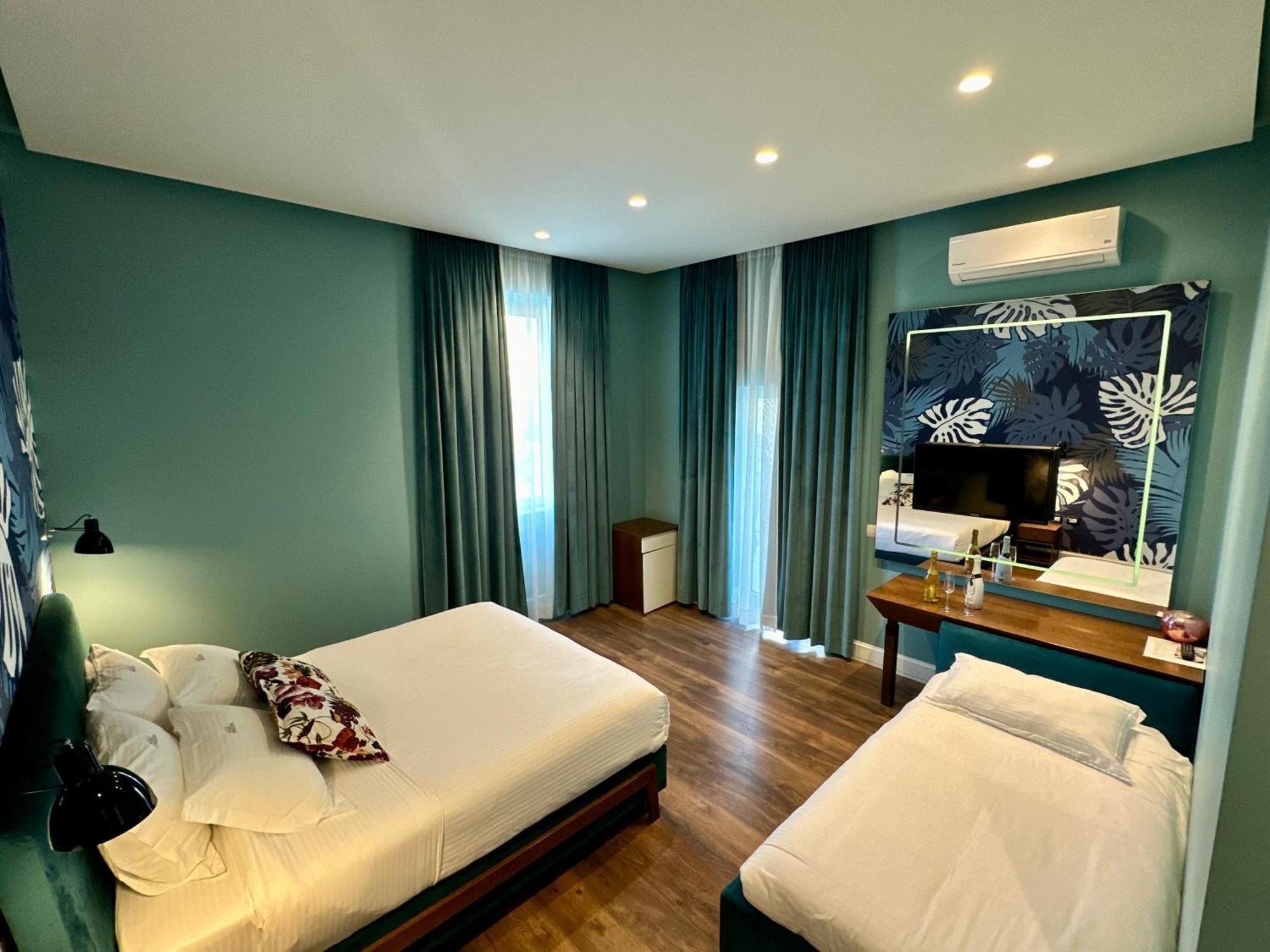 Le Palazzine Hotel Vlore Exterior photo